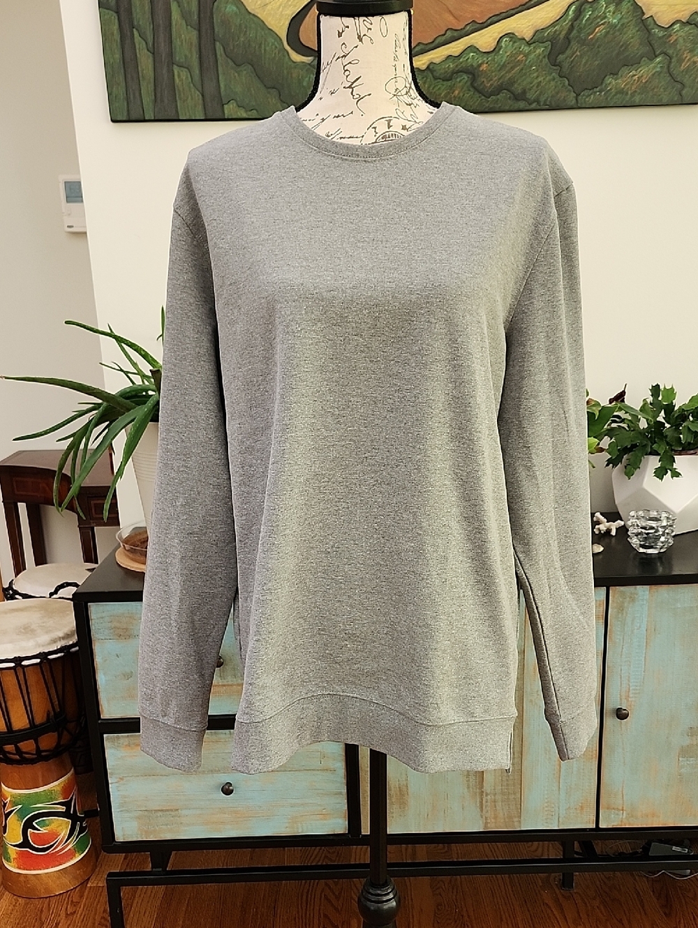 CUTS Hyperloop Pullover Split-Hem - NWT